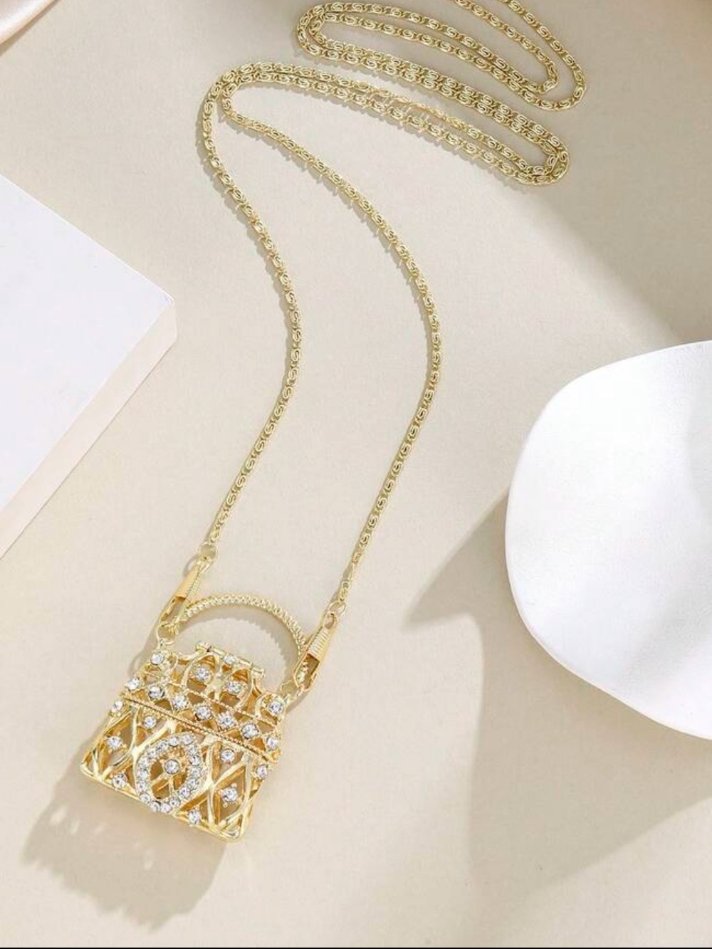 Elegant Gold Crystal Mini Bag with Chain Strap - Picture 3 of 5